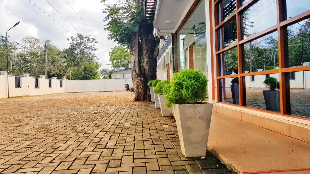 Livinya Holiday Resort Kataragama Exterior photo